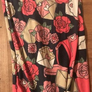 Vintage lularoe Valentine’s Day leggings tc2